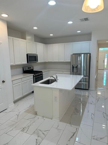 8247 BAYLISS COURT, Orlando, FL 32825