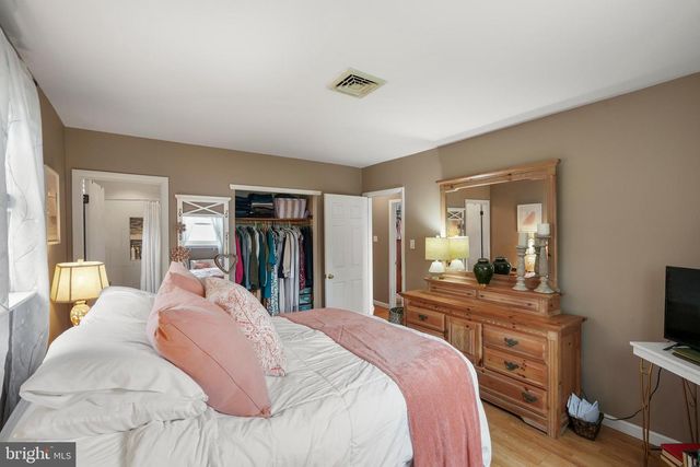 56 FALCON DR, Chalfont, PA 18914