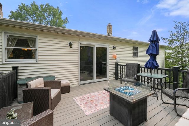 56 FALCON DR, Chalfont, PA 18914
