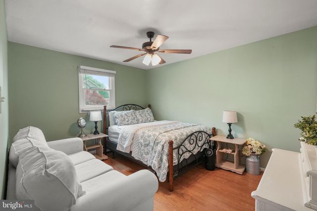 56 FALCON DR, Chalfont, PA 18914