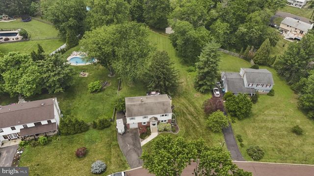 56 FALCON DR, Chalfont, PA 18914