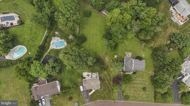56 FALCON DR, Chalfont, PA 18914