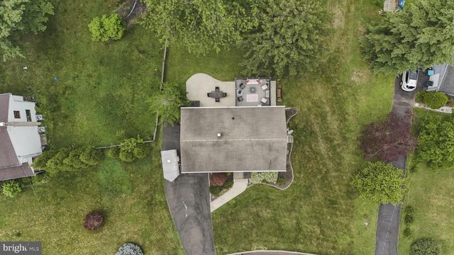 56 FALCON DR, Chalfont, PA 18914