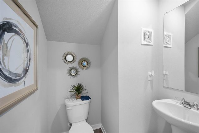 2111 Bugge Drive, Adel, IA 50003