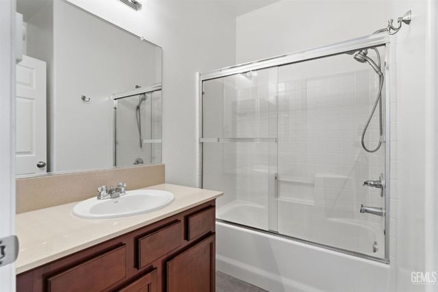 5500 Baja Drive, Bakersfield, CA 93307