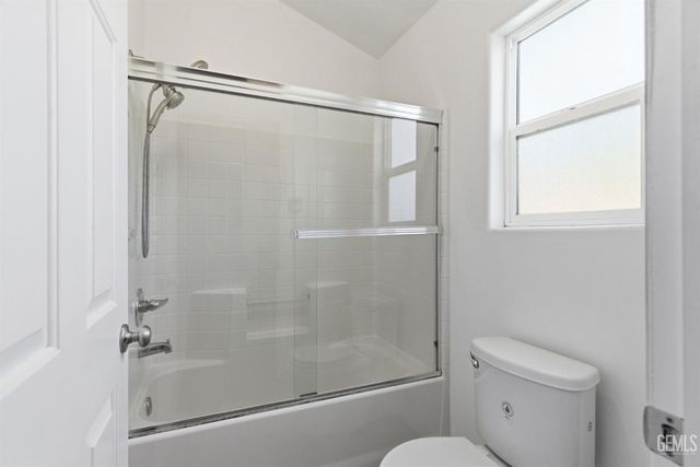 5500 Baja Drive, Bakersfield, CA 93307