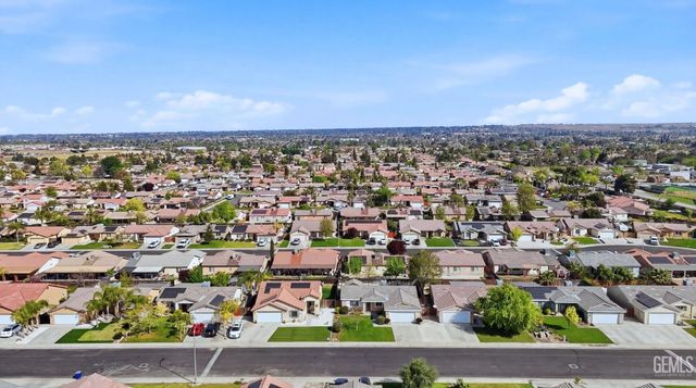 5500 Baja Drive, Bakersfield, CA 93307