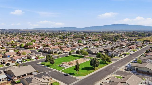 5500 Baja Drive, Bakersfield, CA 93307