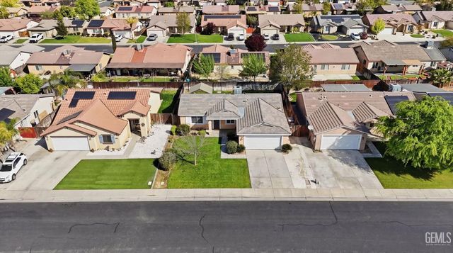 5500 Baja Drive, Bakersfield, CA 93307