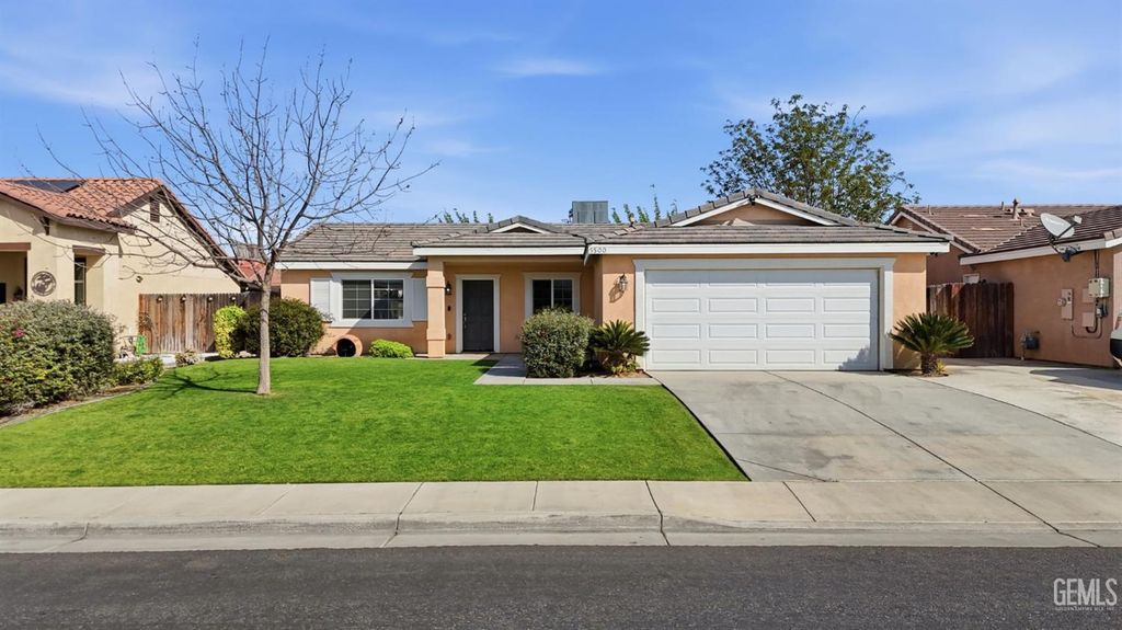 5500 Baja Drive, Bakersfield, CA 93307