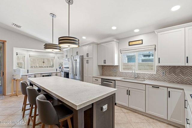12491 N Forest Lake Way, Oro Valley, AZ 85755