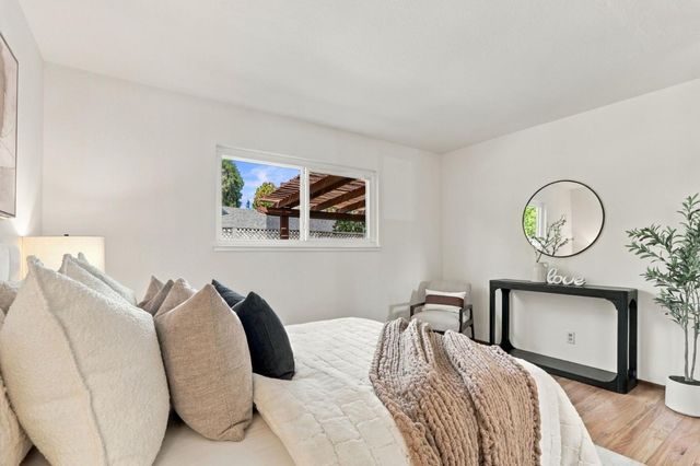 874 San Ardo Way, Mountain View, CA 94043