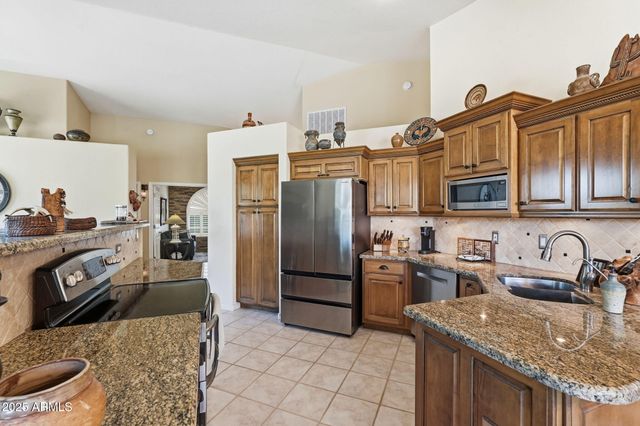 8060 E BIRDIE Lane, Gold Canyon, AZ 85118