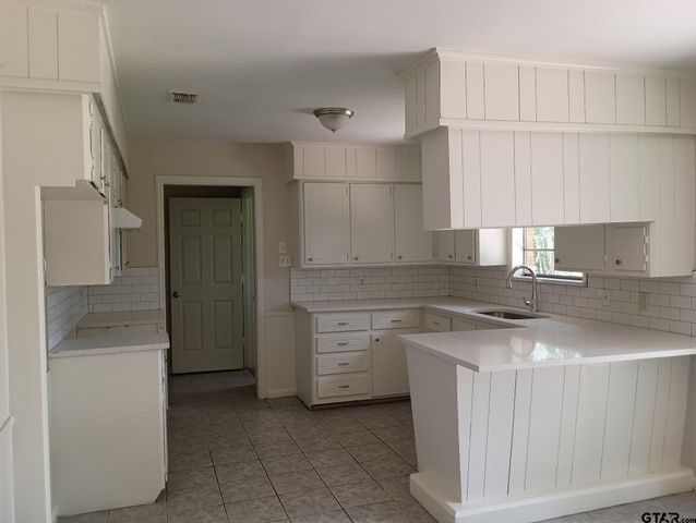 140 VZ County Road 2153, Canton, TX 75103