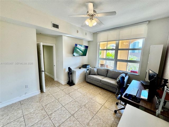 3001 NE 185th Street 514, Aventura, FL 33180