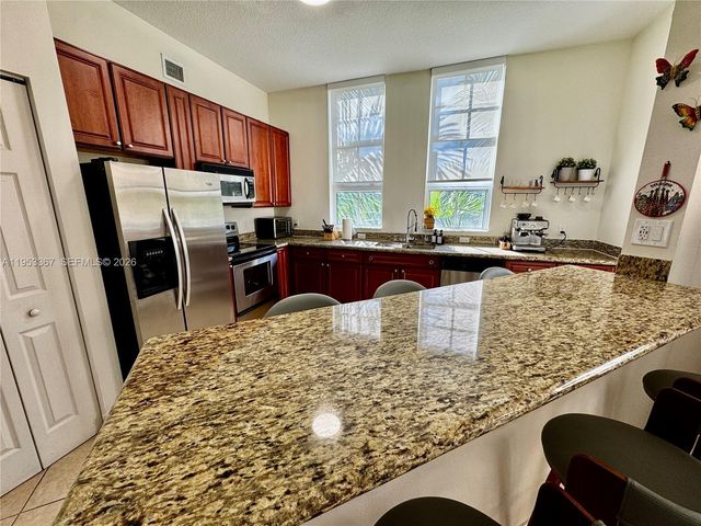 3001 NE 185th Street 514, Aventura, FL 33180