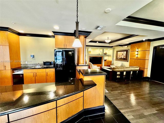 3001 NE 185th Street 514, Aventura, FL 33180
