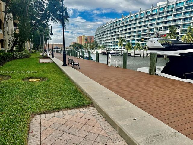 3001 NE 185th Street 514, Aventura, FL 33180
