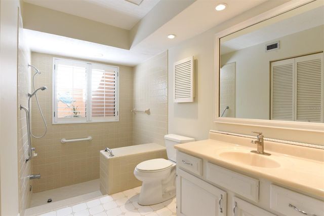 105 HORSESHOE TRAIL, Ormond Beach, FL 32174