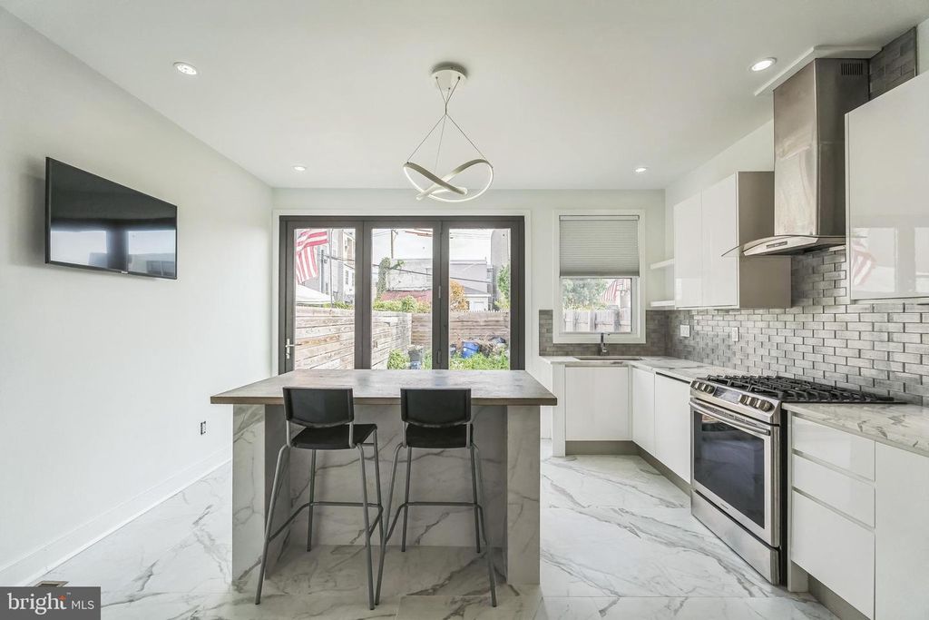 2609 E NORRIS ST, Philadelphia, PA 19125