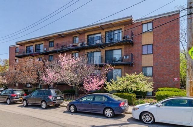 400 Savin Hill Ave. 9, Boston, MA 02125