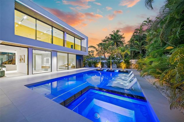 1640 WALDEMERE STREET, Sarasota, FL 34239