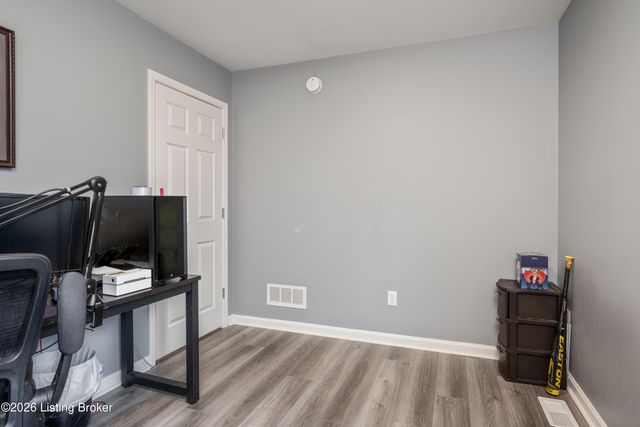 166 2nd Ave, Shepherdsville, KY 40165