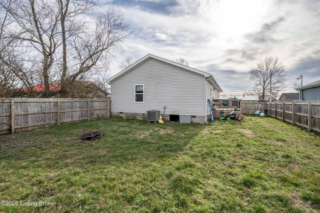 166 2nd Ave, Shepherdsville, KY 40165