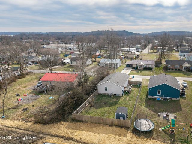 166 2nd Ave, Shepherdsville, KY 40165