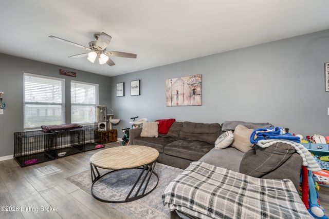 166 2nd Ave, Shepherdsville, KY 40165