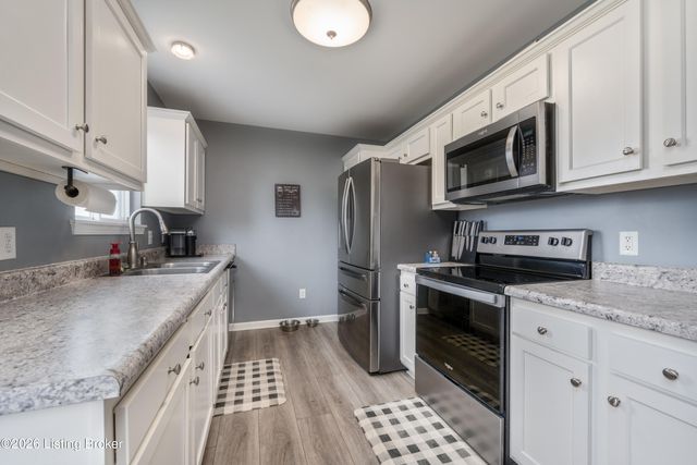 166 2nd Ave, Shepherdsville, KY 40165