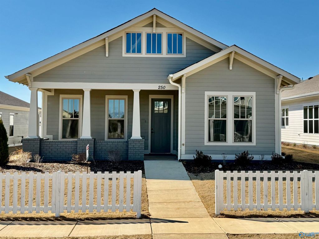 275 Farmhouse Drive, Madison, AL 35757