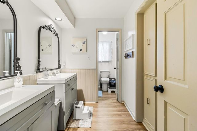 9 Jadecrest Court, Conroe, TX 77304