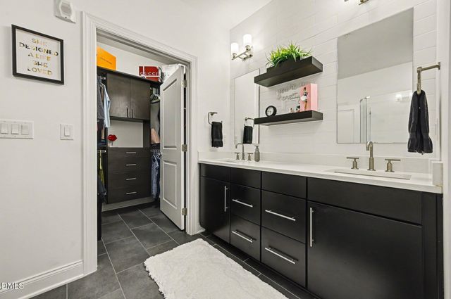 10420 Sablewood Drive 112, Raleigh, NC 27617