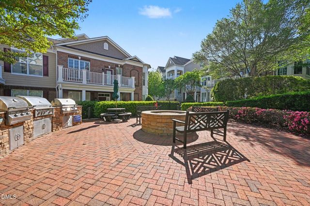 10420 Sablewood Drive 112, Raleigh, NC 27617