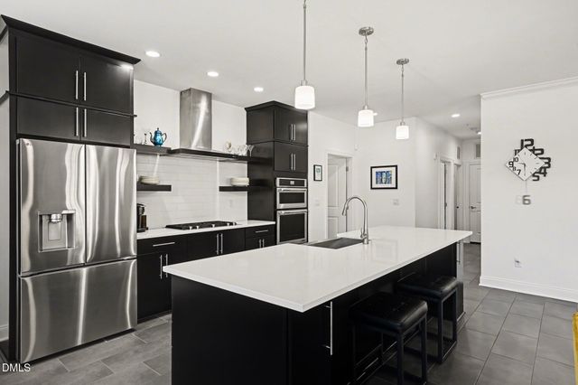 10420 Sablewood Drive 112, Raleigh, NC 27617