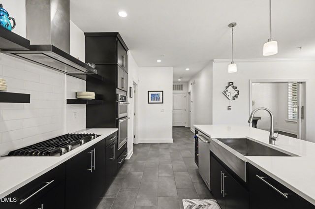 10420 Sablewood Drive 112, Raleigh, NC 27617