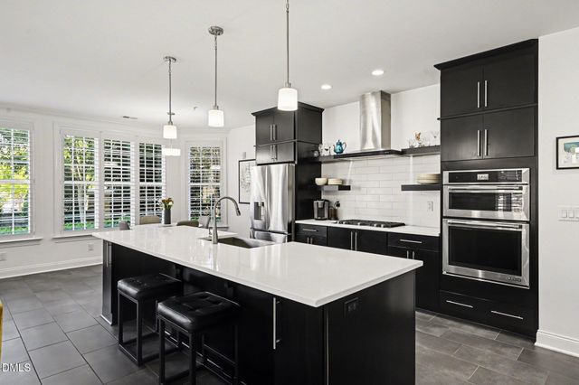 10420 Sablewood Drive 112, Raleigh, NC 27617