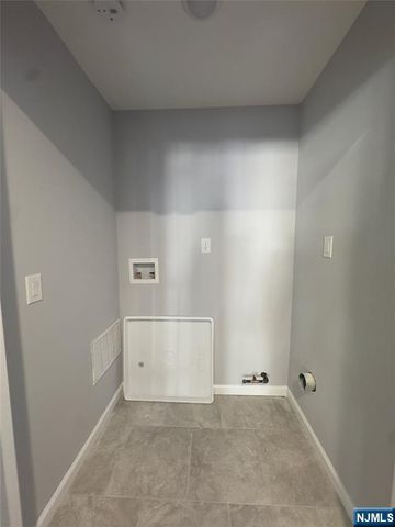 29 Isabella Avenue 2nd Fl, Newark, NJ 07106