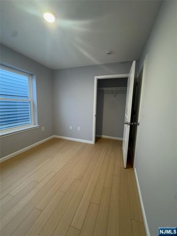 29 Isabella Avenue 2nd Fl, Newark, NJ 07106