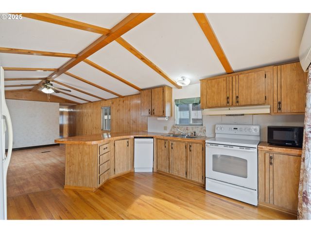 620 Se 2ND Ave 11, Canby, OR 97013