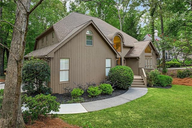 4235 Loch Highland Parkway NE, Roswell, GA 30075