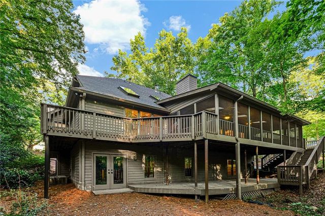 4235 Loch Highland Parkway NE, Roswell, GA 30075