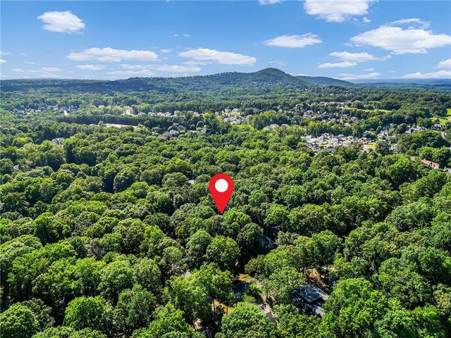 4235 Loch Highland Parkway NE, Roswell, GA 30075
