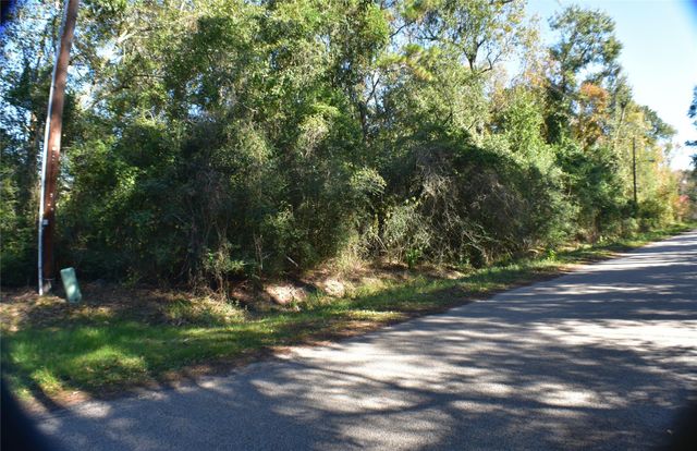 3415 Evergreen Drive, Kingwood, TX 77365