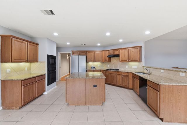 6534 Granbury Road, Manvel, TX 77578