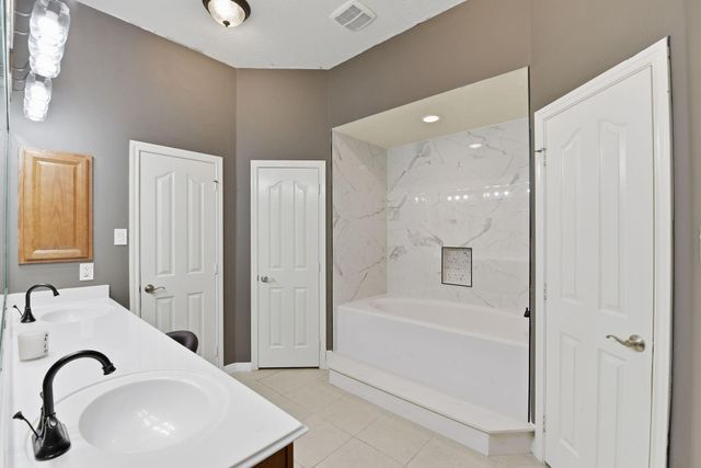 6534 Granbury Road, Manvel, TX 77578