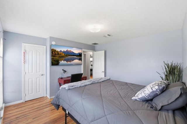 6534 Granbury Road, Manvel, TX 77578