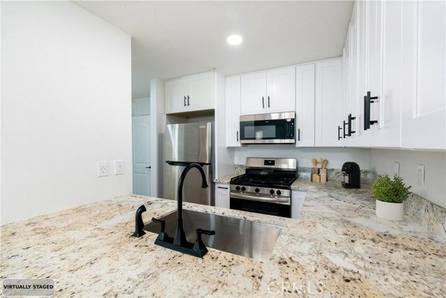 450 4th Street 237, Santa Ana, CA 92701