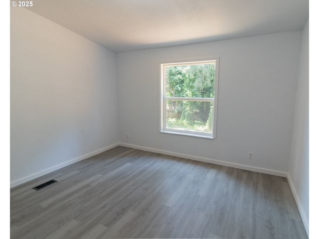 780 Sw HILL Dr, Willamina, OR 97396